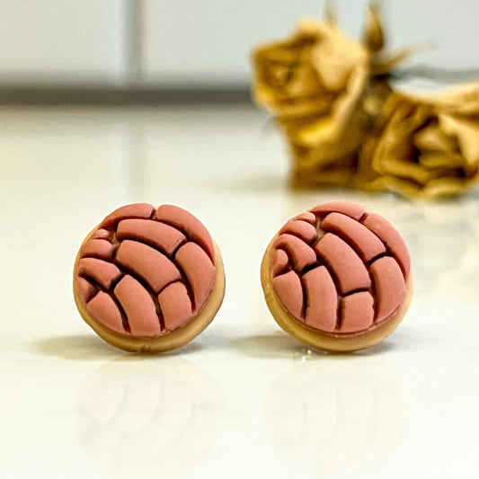 earrings - pink conchitas
